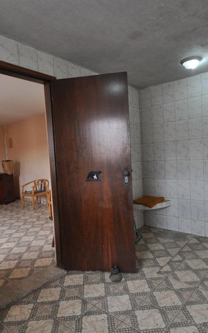 Casa à venda com 120m², 2 quartos e 3 vagasBanheiro da suíte 2