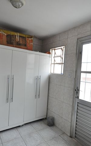 Casa à venda com 120m², 2 quartos e 3 vagasQuarto de serviço