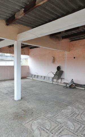Casa à venda com 120m², 2 quartos e 3 vagasTerraço