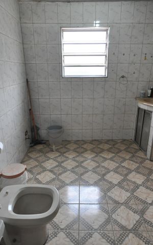 Casa à venda com 120m², 2 quartos e 3 vagasBanheiro da suíte 2