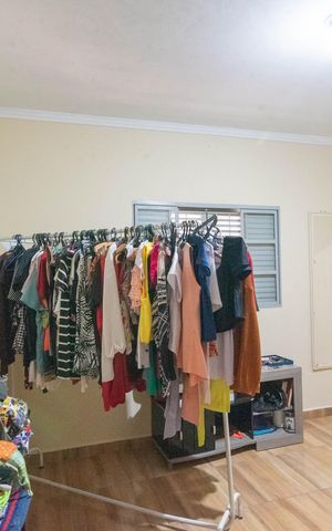 Casa à venda com 385m², 2 quartos e 8 vagas Casa à venda com 385m², 2 quartos e 8 vagasCasa 2- Quarto