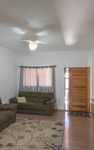Casa à venda com 385m², 2 quartos e 8 vagas Casa à venda com 385m², 2 quartos e 8 vagasSala