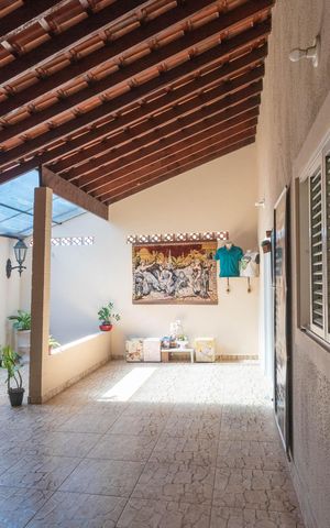 Casa à venda com 385m², 2 quartos e 8 vagas Casa à venda com 385m², 2 quartos e 8 vagasCasa 2- Garagem