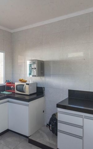 Casa à venda com 385m², 2 quartos e 8 vagas Casa à venda com 385m², 2 quartos e 8 vagasCasa 2- Cozinha