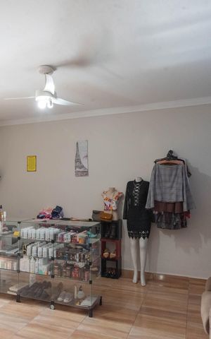 Casa à venda com 385m², 2 quartos e 8 vagas Casa à venda com 385m², 2 quartos e 8 vagasCasa 2- Sala