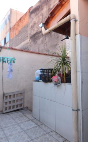 Casa à venda com 96m², 3 quartos e 1 vagaLavanderia