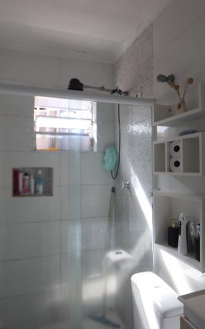 Casa à venda com 96m², 3 quartos e 1 vagaBanheiro