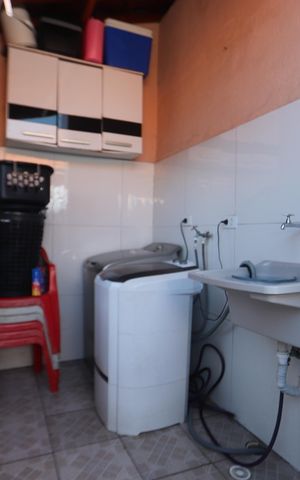 Casa à venda com 96m², 3 quartos e 1 vagaLavanderia