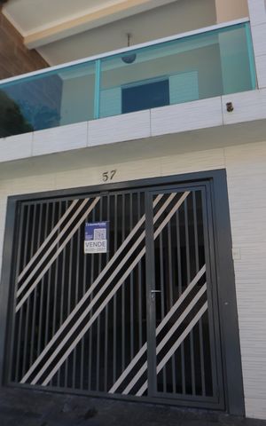 Casa à venda com 96m², 3 quartos e 1 vagaFachada