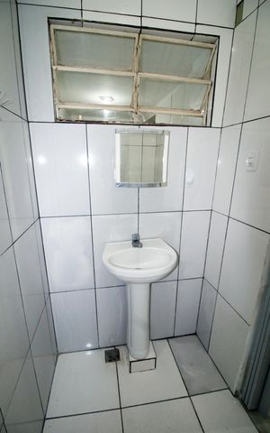 Casa à venda com 75m², 1 quarto e sem vagaBanheiro