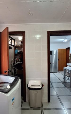 Apartamento à venda com 136m², 3 quartos e 2 vagasÁrea de Serviço