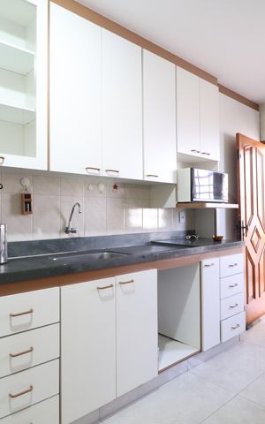 Casa para alugar com 180m², 3 quartos e 2 vagasCozinha