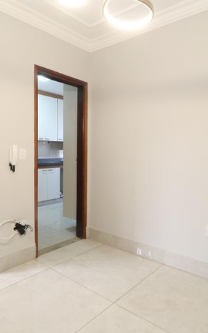 Casa para alugar com 180m², 3 quartos e 2 vagasSala