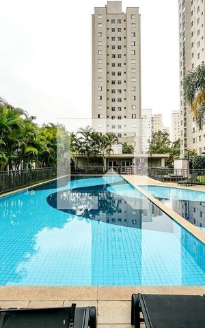 Apartamento para alugar com 57m², 3 quartos e 1 vaga Apartamento para alugar com 57m², 3 quartos e 1 vagaCondomínio