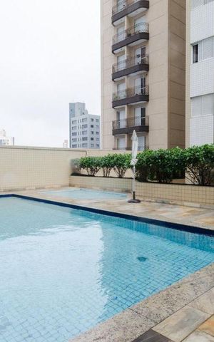 Apartamento à venda com 94m², 3 quartos e 2 vagas Apartamento à venda com 94m², 3 quartos e 2 vagasÁrea comum - Piscina