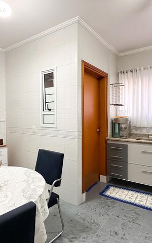 Apartamento à venda com 94m², 3 quartos e 2 vagas Apartamento à venda com 94m², 3 quartos e 2 vagasCozinha