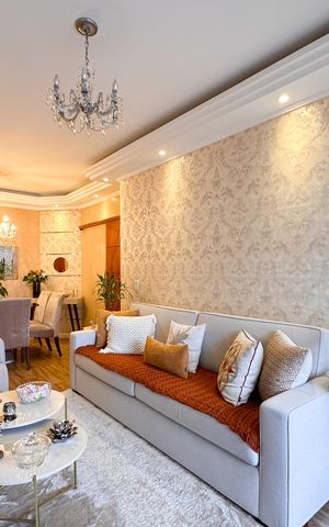 Apartamento à venda com 94m², 3 quartos e 2 vagas Apartamento à venda com 94m², 3 quartos e 2 vagasSala
