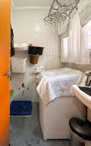 Apartamento à venda com 94m², 3 quartos e 2 vagas Apartamento à venda com 94m², 3 quartos e 2 vagasÁrea de Serviço