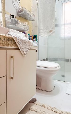 Apartamento à venda com 94m², 3 quartos e 2 vagas Apartamento à venda com 94m², 3 quartos e 2 vagasBanheiro da Suíte