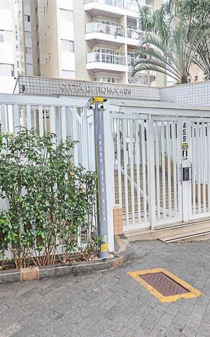 Apartamento à venda com 94m², 3 quartos e 2 vagas Apartamento à venda com 94m², 3 quartos e 2 vagasFachada