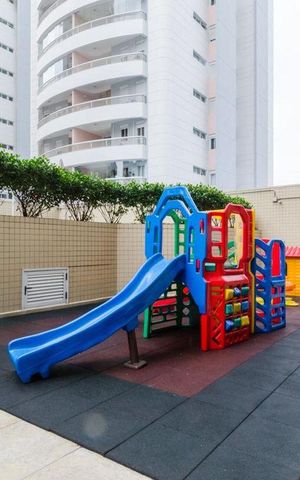 Apartamento à venda com 94m², 3 quartos e 2 vagas Apartamento à venda com 94m², 3 quartos e 2 vagasÁrea comum - Playground
