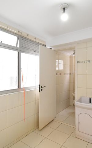 Apartamento para alugar com 110m², 3 quartos e 1 vagaÁrea de Serviço