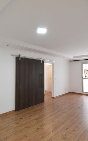 Apartamento para alugar com 110m², 3 quartos e 1 vagaSala