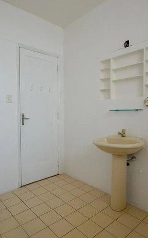 Casa para alugar com 350m², 4 quartos e 3 vagasBanheiro
