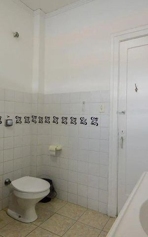Casa para alugar com 350m², 4 quartos e 3 vagasBanheiro