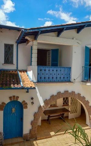 Casa para alugar com 350m², 4 quartos e 3 vagasFachada