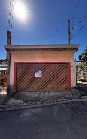 Casa para alugar com 315m², 6 quartos e 2 vagas Casa para alugar com 315m², 6 quartos e 2 vagasFachada
