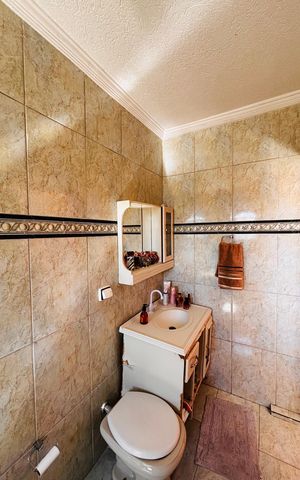 Casa para alugar com 315m², 6 quartos e 2 vagas Casa para alugar com 315m², 6 quartos e 2 vagasBanheiro suíte
