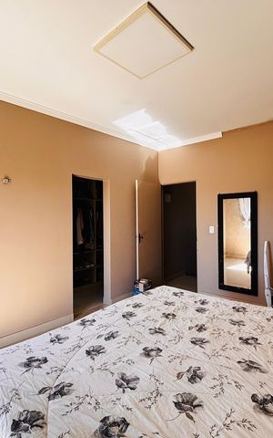 Casa para alugar com 315m², 6 quartos e 2 vagas Casa para alugar com 315m², 6 quartos e 2 vagasQuarto