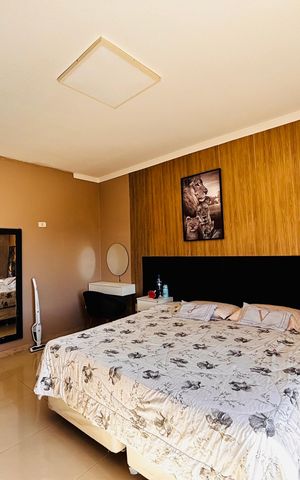 Casa para alugar com 315m², 6 quartos e 2 vagas Casa para alugar com 315m², 6 quartos e 2 vagasQuarto
