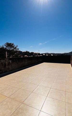 Casa para alugar com 315m², 6 quartos e 2 vagas Casa para alugar com 315m², 6 quartos e 2 vagasVaranda