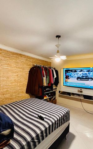 Casa para alugar com 315m², 6 quartos e 2 vagas Casa para alugar com 315m², 6 quartos e 2 vagasQuarto