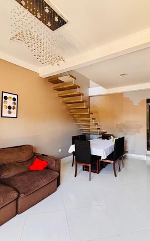 Casa para alugar com 315m², 6 quartos e 2 vagas Casa para alugar com 315m², 6 quartos e 2 vagasSala