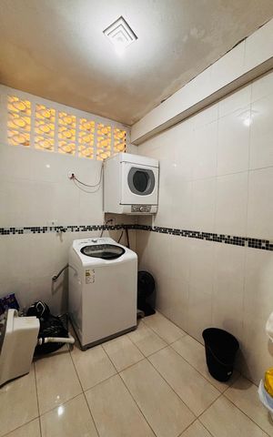 Casa para alugar com 315m², 6 quartos e 2 vagas Casa para alugar com 315m², 6 quartos e 2 vagasLavanderia