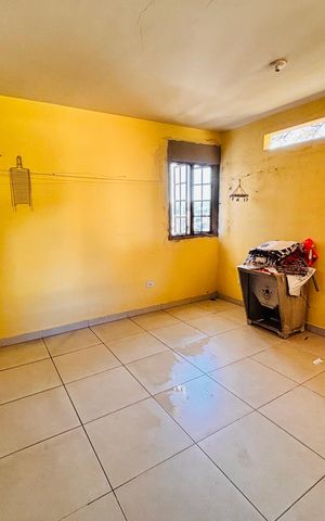 Casa para alugar com 315m², 6 quartos e 2 vagas Casa para alugar com 315m², 6 quartos e 2 vagasLavanderia