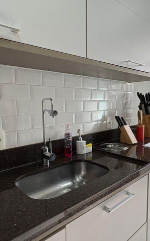 Casa de condomínio para alugar com 246m², 5 quartos e 2 vagas Casa de condomínio para alugar com 246m², 5 quartos e 2 vagasCozinha 3º Andar