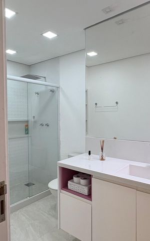Casa de condomínio para alugar com 246m², 5 quartos e 2 vagas Casa de condomínio para alugar com 246m², 5 quartos e 2 vagasBanheiro da Suíte 3