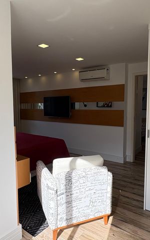 Casa de condomínio para alugar com 246m², 5 quartos e 2 vagas Casa de condomínio para alugar com 246m², 5 quartos e 2 vagasCloset da suíte 1