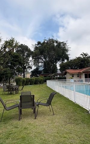 Casa de condomínio para alugar com 246m², 5 quartos e 2 vagas Casa de condomínio para alugar com 246m², 5 quartos e 2 vagasÁrea comum - Piscina