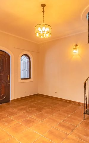 Casa à venda com 120m², 2 quartos e 1 vaga