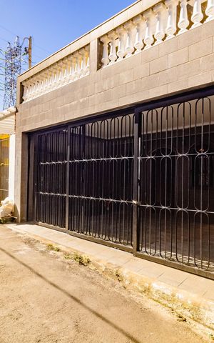 Casa à venda com 120m², 2 quartos e 1 vaga