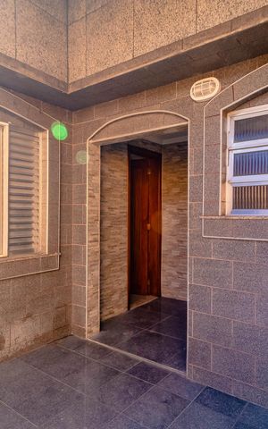 Casa à venda com 120m², 2 quartos e 1 vaga