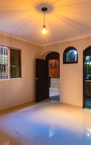 Casa à venda com 120m², 2 quartos e 1 vaga