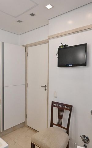 Apartamento para alugar com 449m², 3 quartos e 5 vagasBanheiro 1 da Suíte  3