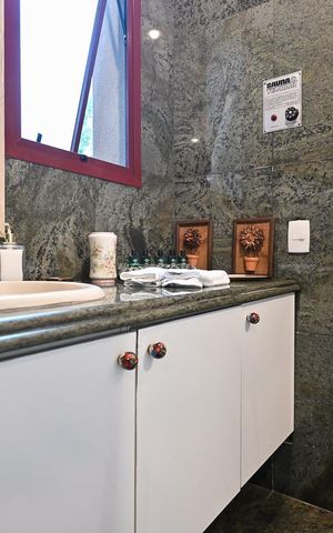 Apartamento para alugar com 449m², 3 quartos e 5 vagasLavabo da Varanda