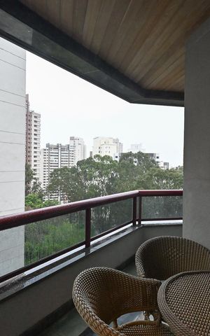 Apartamento para alugar com 449m², 3 quartos e 5 vagasVaranda da Suíte  3